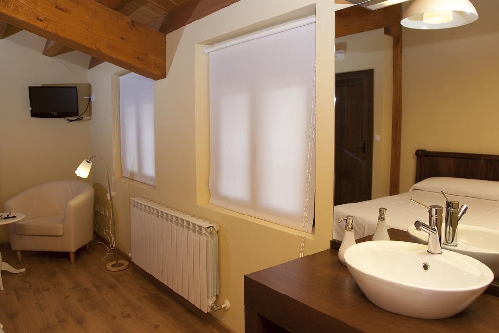 Hotel La Casona de la Mesta Almajano Habitación foto