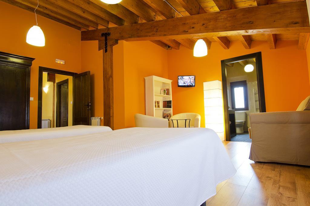 Hotel La Casona de la Mesta Almajano Habitación foto